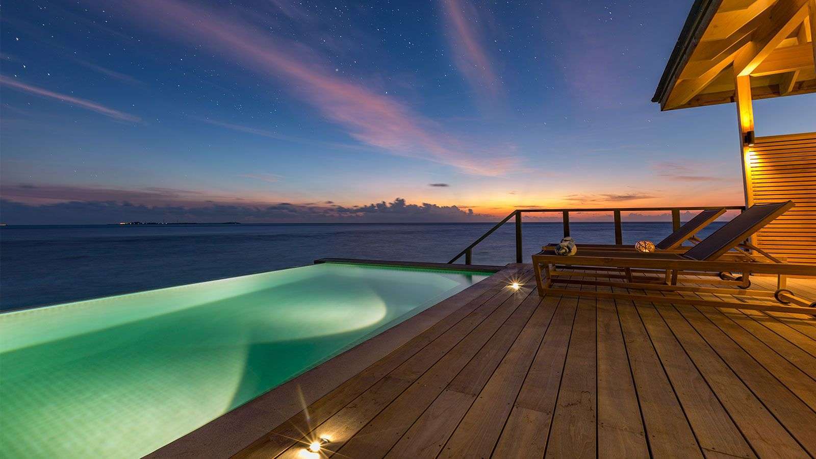 Centara Ras Fushi - Overwater Villa Night
