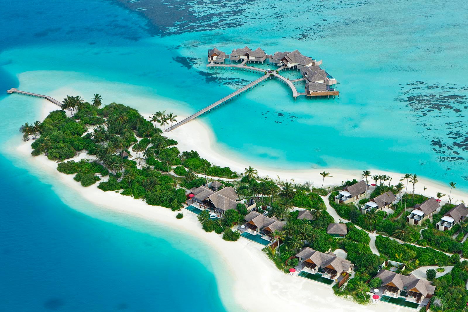 Cinnamon Ellaidhoo - Island Shot