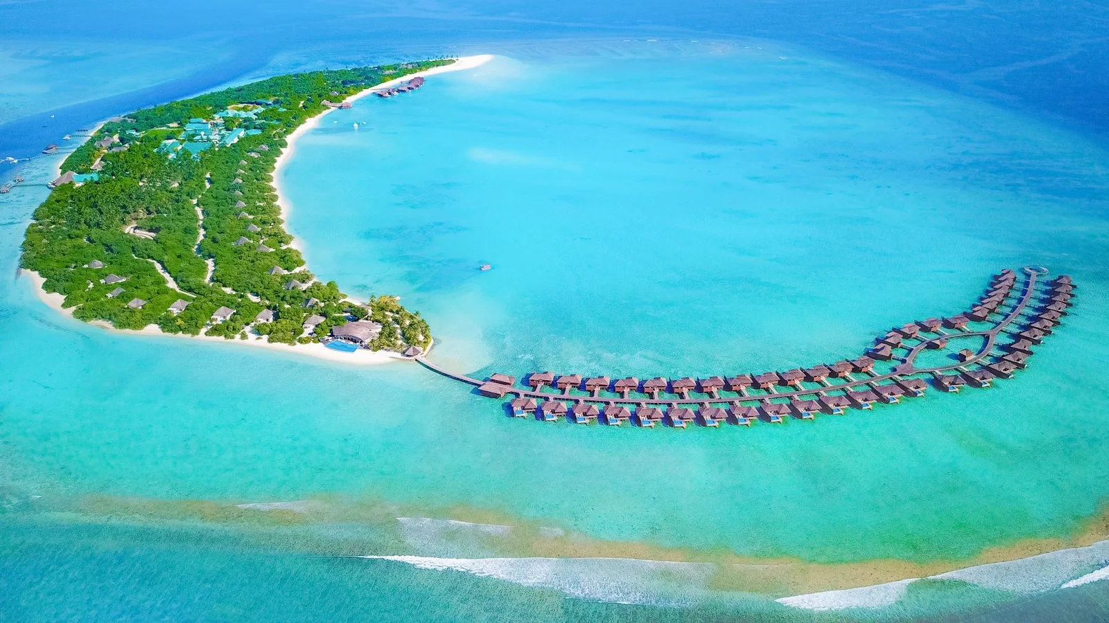 Cinnamon Hakuraa Huraa - Aerial View
